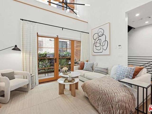 Townhouse for sale in West Hollywood, Los Angeles County