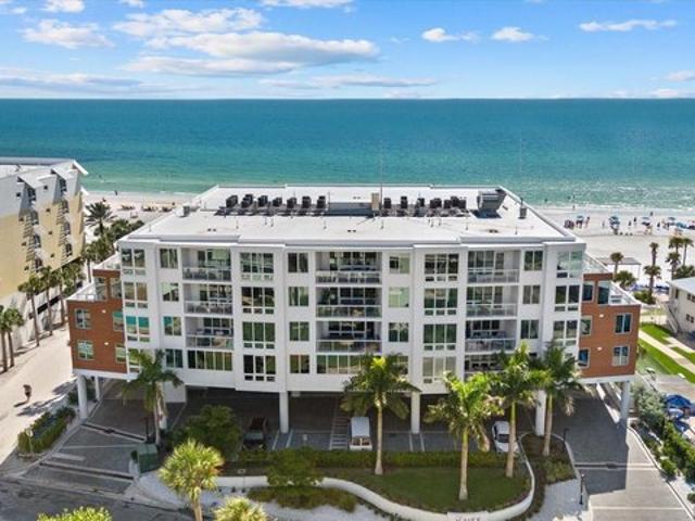 Condo for sale in Sarasota, Florida