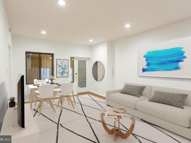 Condo for sale in Philadelphia, Pennsylvania