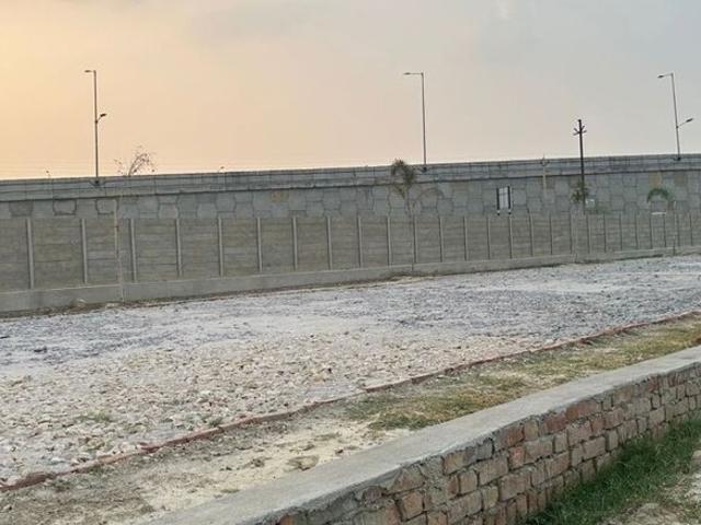 Land for sale in Zirakpur, Punjab