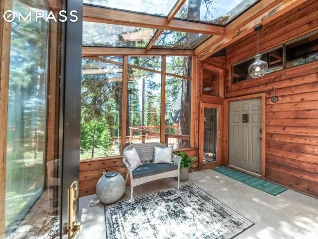 House for sale in Kings Beach House for sale in Kings Beach