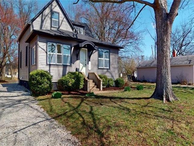 House for sale in Mascoutah, Illinois