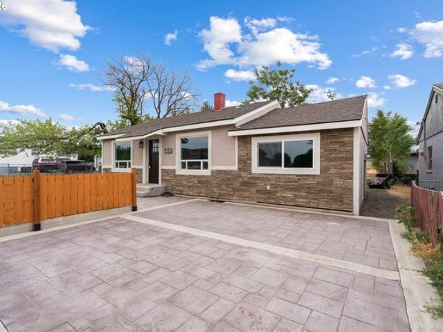 House for sale in Oregonia