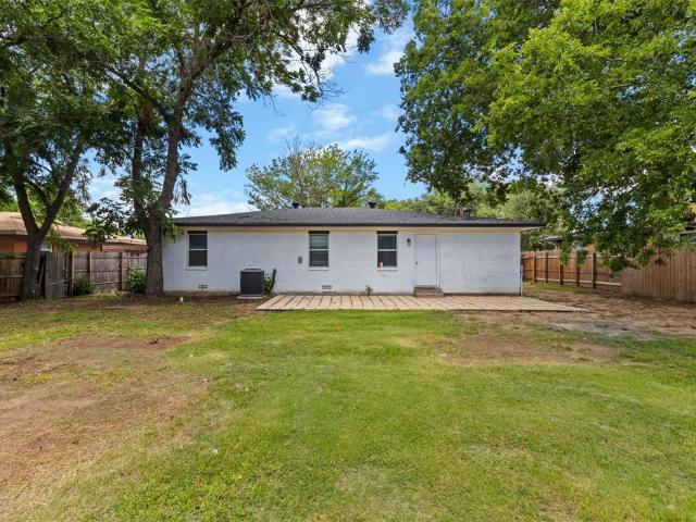 House for sale in Benbrook, Texas