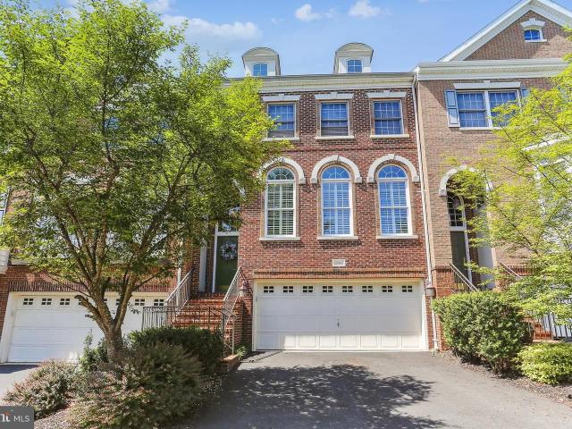 Townhouse for rent in Oakton