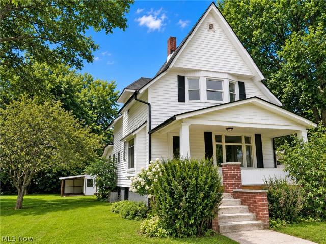 House for sale in Creston, Ohio