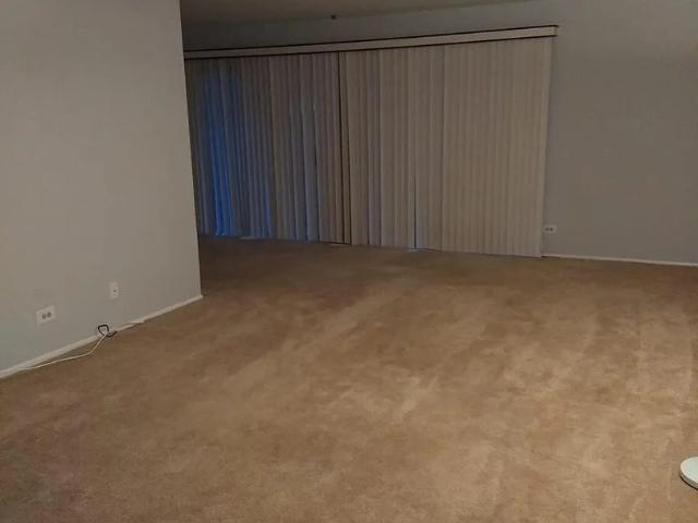 Condo for sale in Lexington Glen, Buffalo Grove