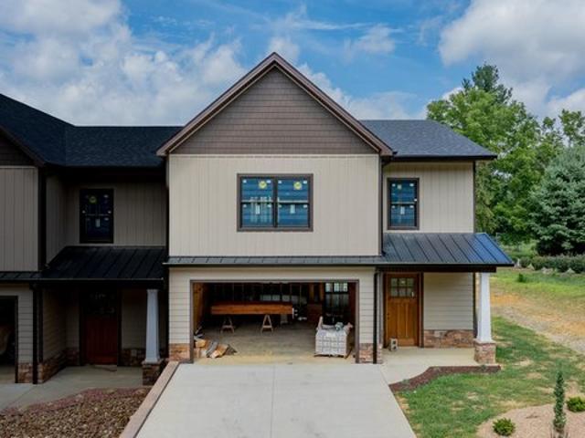 Condo for sale in Virginia