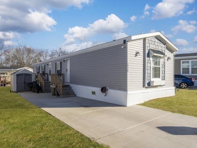 House for sale in Round Lake, Illinois