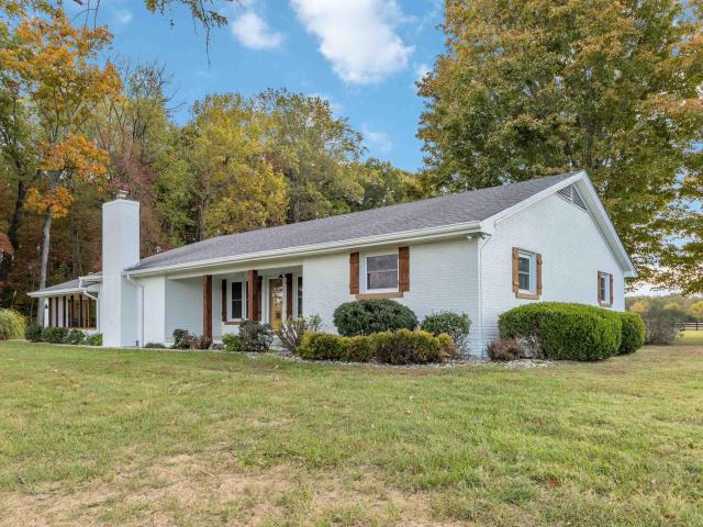 House for sale in Russell Springs, Kentucky