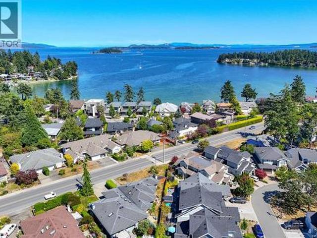 House for sale in Sidney, British Columbia
