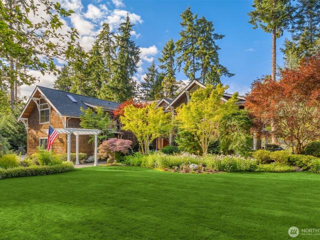 House for sale in Bainbridge Island, Washington