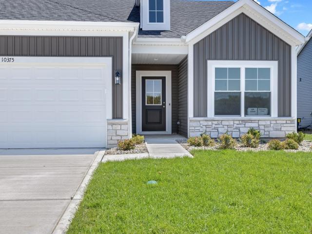 House for sale in Crown Point, Lake County