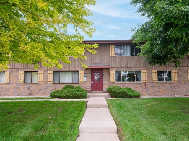Condo for sale in Franklin, Milwaukee County