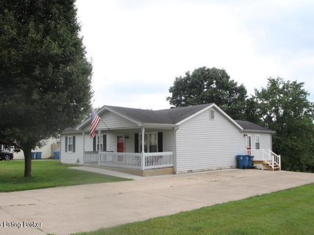 House for sale in Lawrenceburg, Kentucky