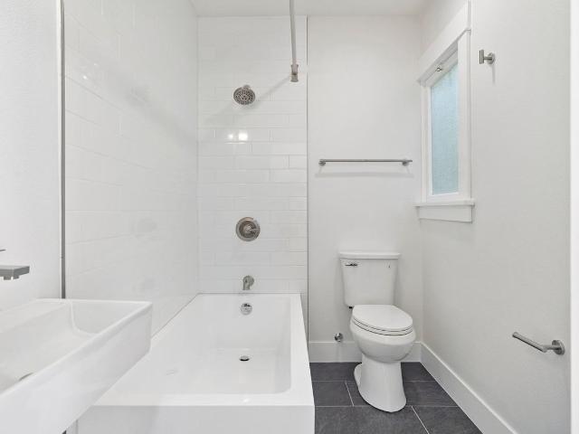 Apartment for rent in Long Beach, California