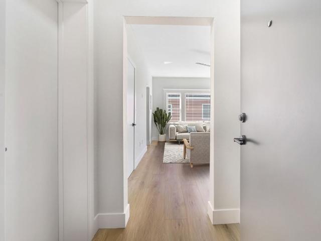 Apartment for rent in Long Beach, California