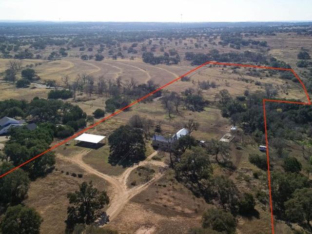 House for sale in Round Mountain