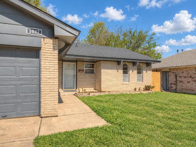 House for sale in Moore, Cleveland County