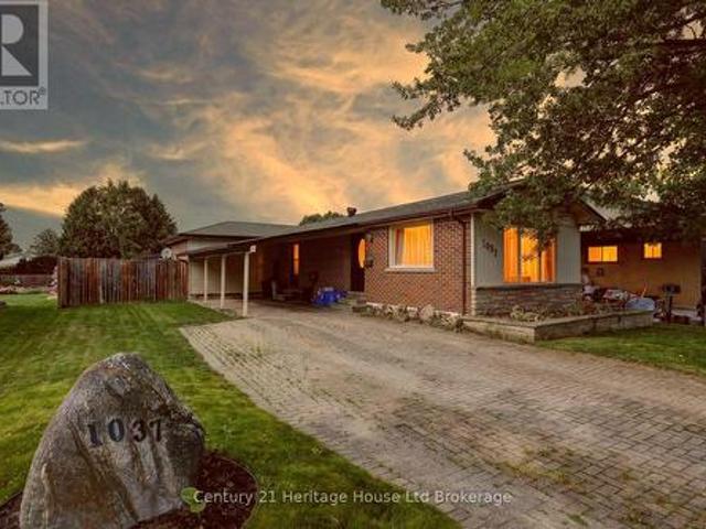 House for sale in Woodstock, Ontario