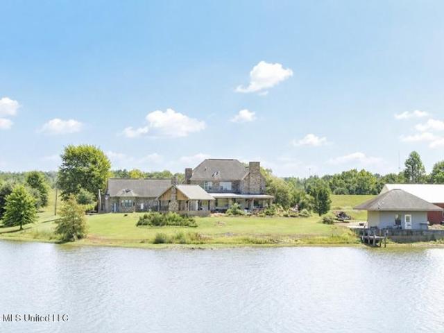 House for sale in Grenada, Mississippi