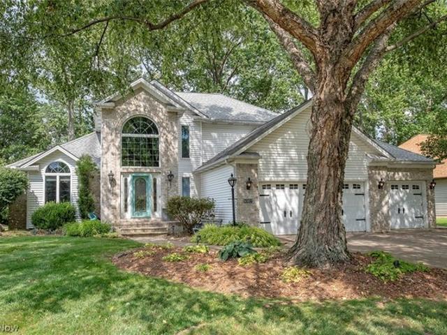 House for sale in Emerald Pointe, Grafton