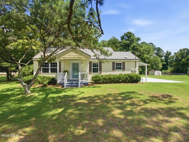 House for sale in Arapahoe, North Carolina