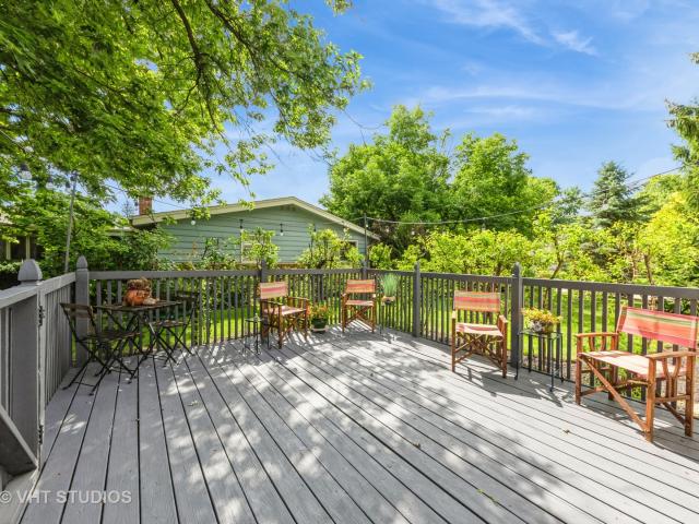 House for sale in Deerfield