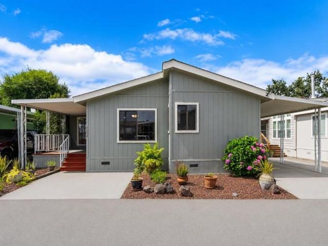 House for sale in Windsor, California