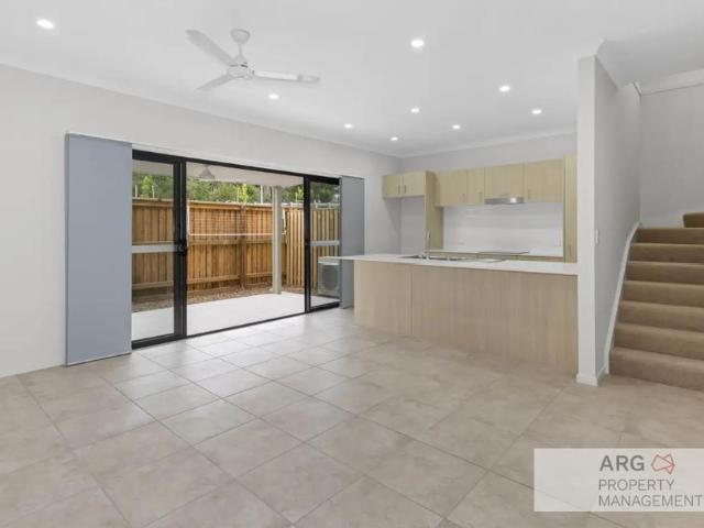 Townhouse for rent in Kings Creek, Queensland