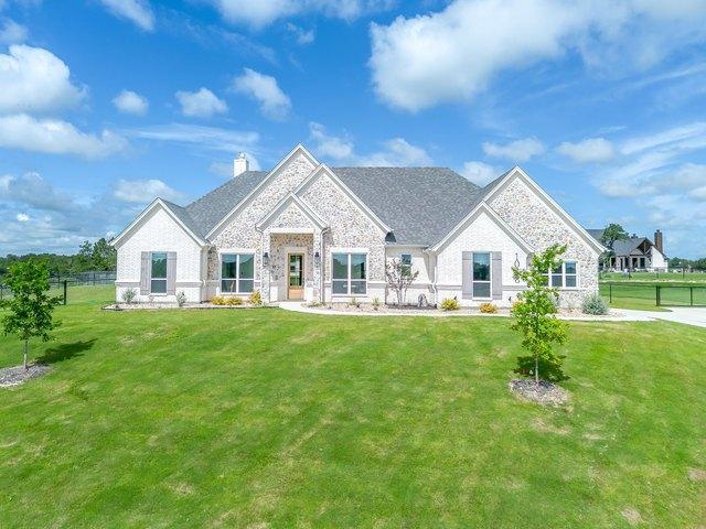 House for sale in Azle, Texas