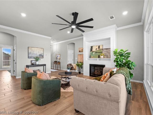 House for sale in Barling, Sebastian County