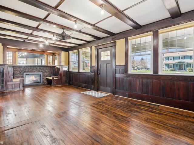 House for sale in Burlington, Iowa