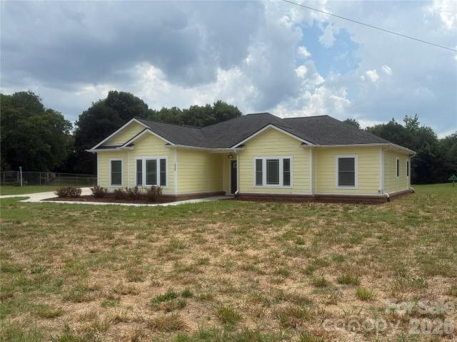 House for sale in Mooresboro, North Carolina