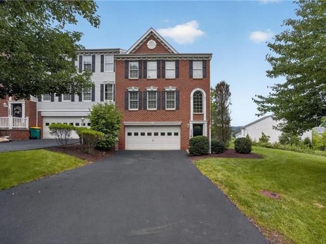 Townhouse for sale in Canonsburg, Pennsylvania
