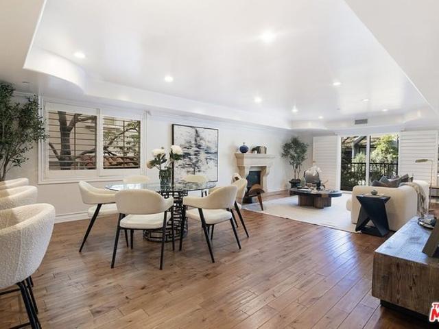 Condo for sale in Canoga Park, California