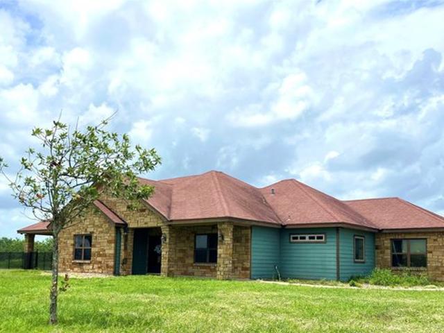 House for sale in Orange Grove, Texas