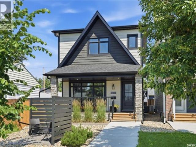 House for sale in Saskatoon, Saskatchewan