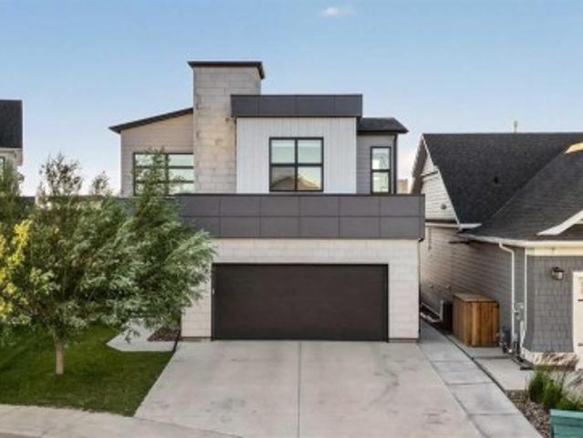 House for sale in Lethbridge, Alberta
