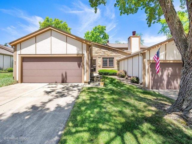 Townhouse for sale in Wheaton, Illinois
