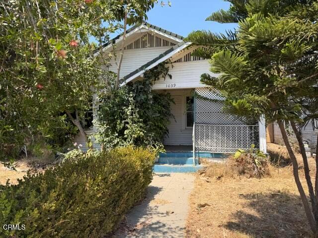 House for sale in Santa Paula, California