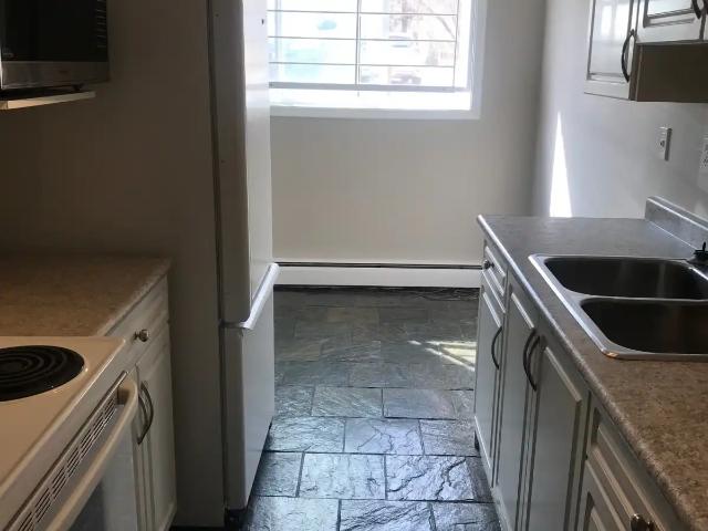 Apartment for rent in Wedgewood, Alberta