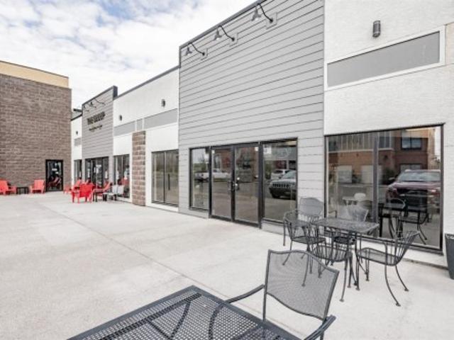 Commercial for rent in Grande Prairie