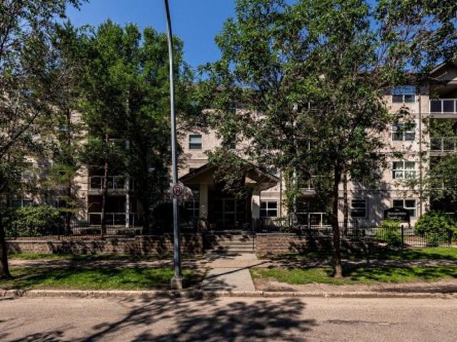 Condo for sale in Wedgewood, Alberta