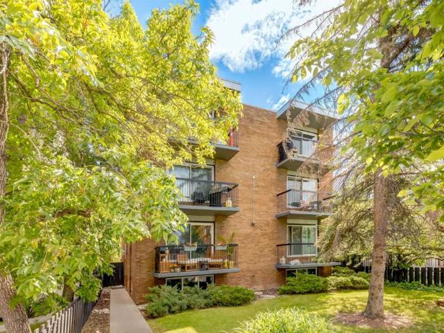 Apartment for sale in Northwest, Alberta