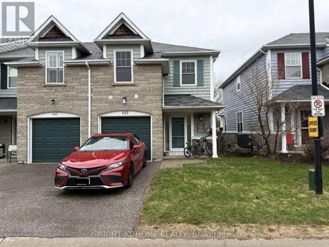 Townhouse for rent in Durham, Ontario