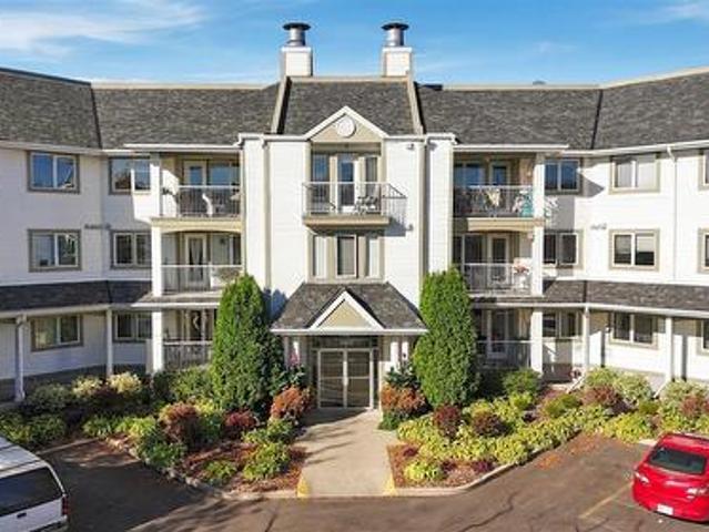 Condo for sale in Lawson Heights Urban Centre, Saskatoon