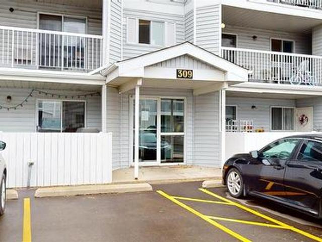 Condo for sale in Lawson Heights Urban Centre, Saskatoon