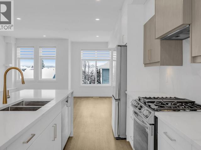 Townhouse for sale in Winfield, British Columbia