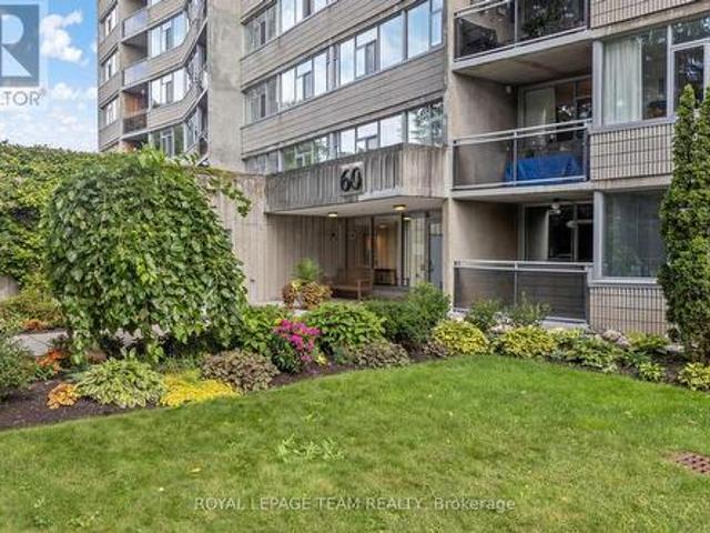 Condo for sale in Golden Triangle, Ottawa